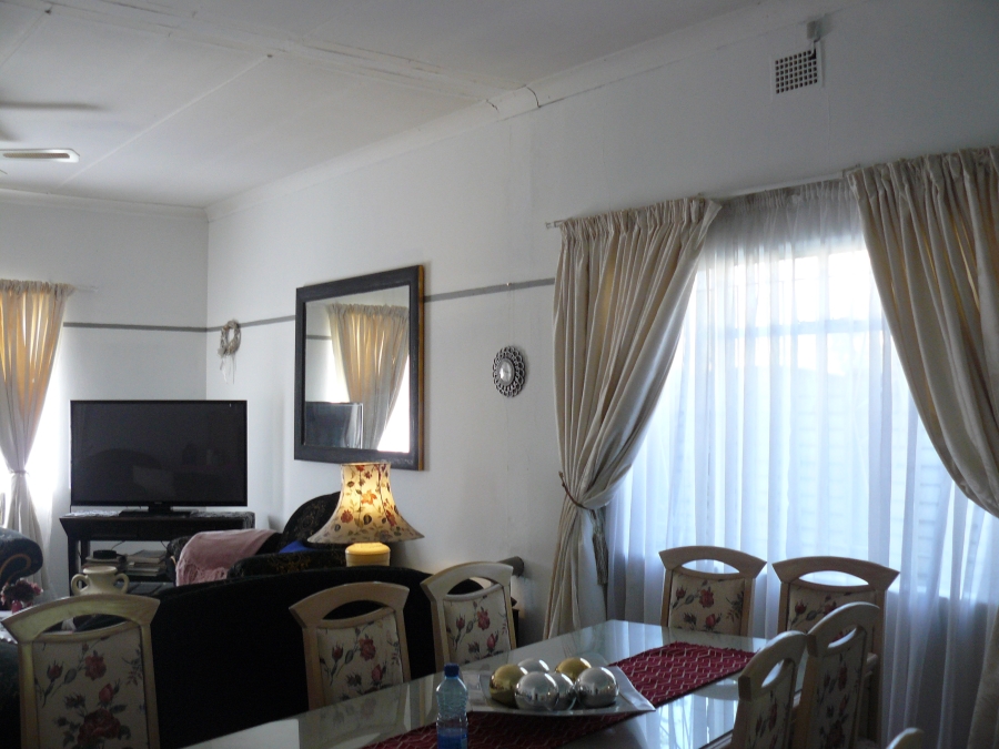2 Bedroom Property for Sale in Vredefort Free State